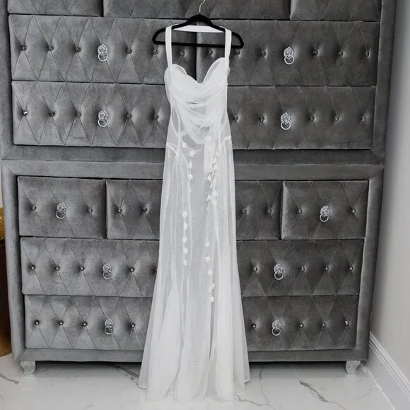 Akira White Sheer Floral Beaded Appliques Halter Maxi Tulle Dress Size Small - Picture 8 of 13